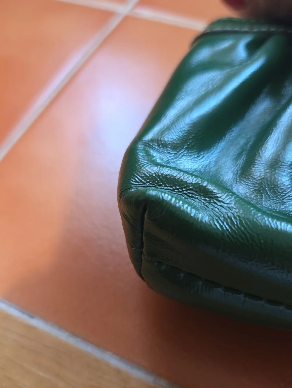 COACH PLEATED GREEN WRISTLET VGUC